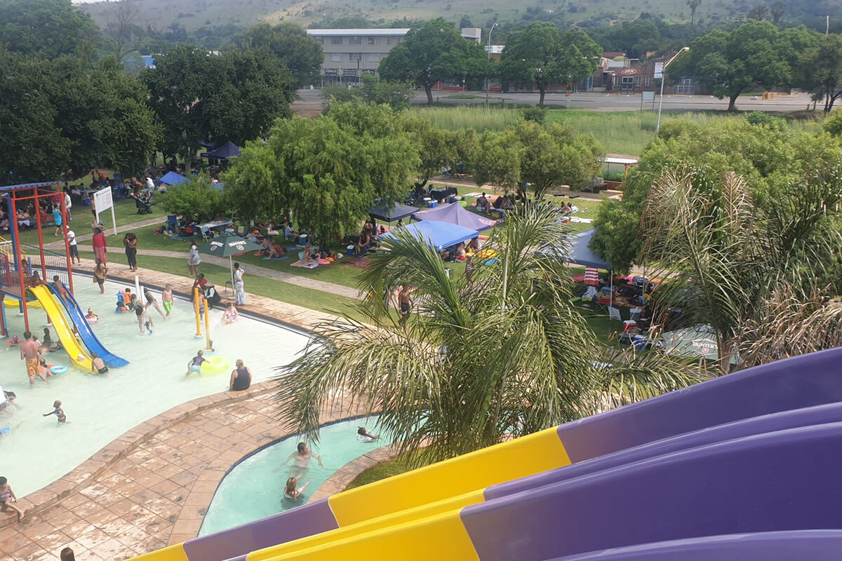 Grizzlies Water Park Pictures